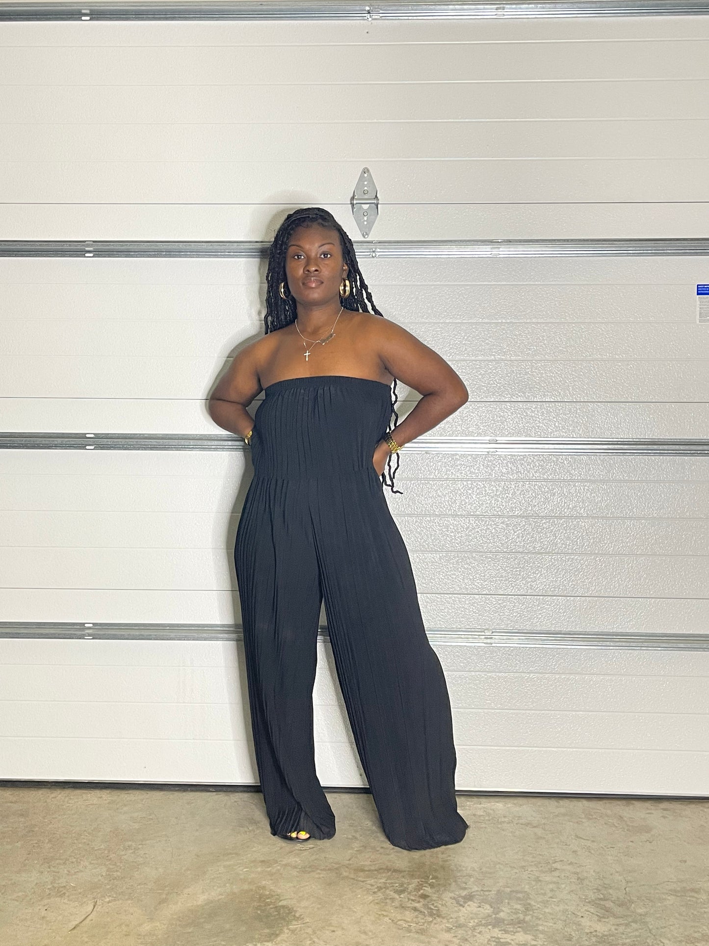 Posh (Black)